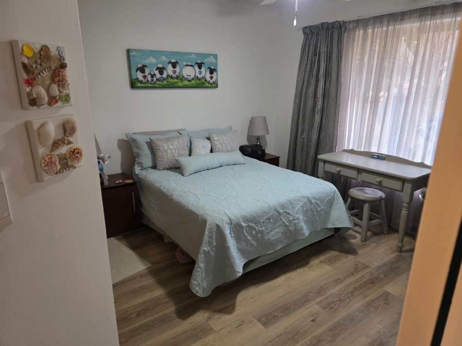 2 Bedroom Property for Sale in Langenhovenpark Free State